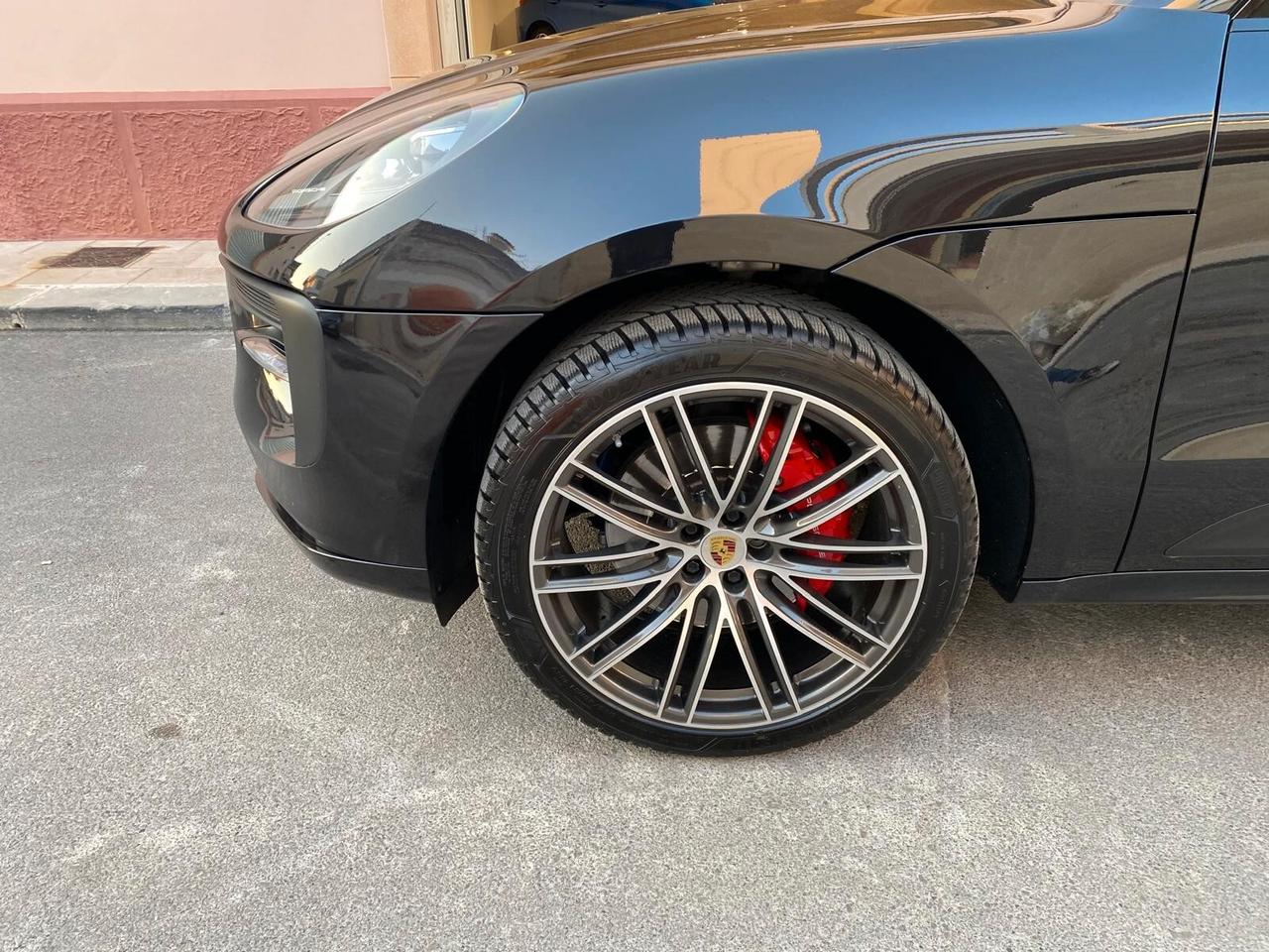 PORSCHE MACAN GTS 2.9 BENZINA 380CV TETTO ALCANTARA NAVI ANNO 2021