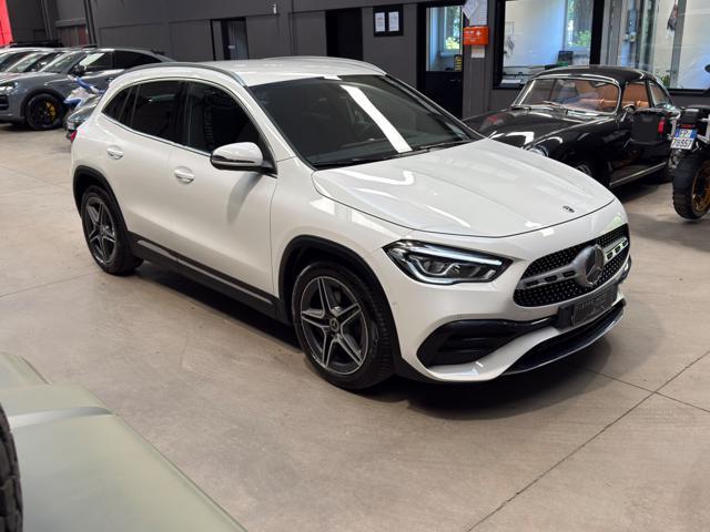 MERCEDES-BENZ GLA 200 d Automatic 4Matic Premium