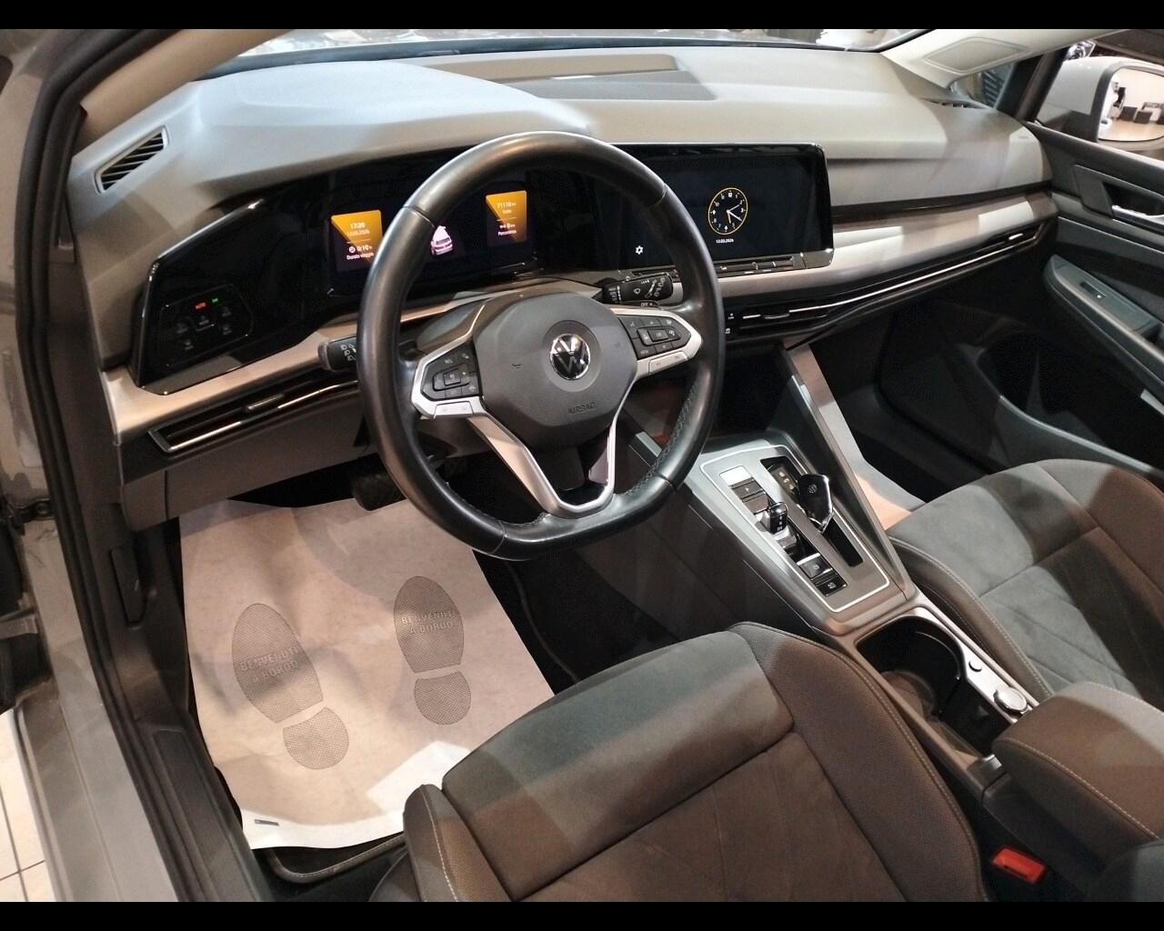 VOLKSWAGEN Golf 8ª serie Golf 1.5 eTSI 150 CV ...