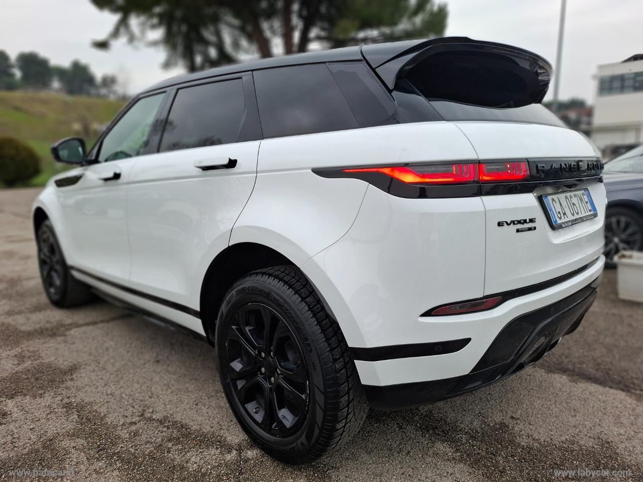 LAND ROVER RR Evoque 2.0D L.Flw 150 CV R-Dynamic S