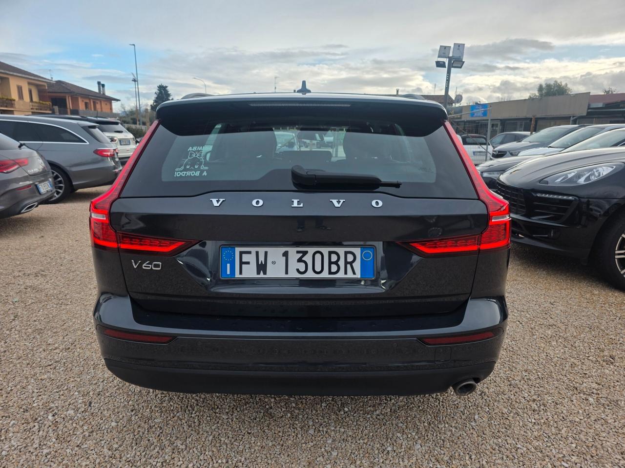 Volvo V60 D3 Geartronic R-design 12 mesi Garanzia