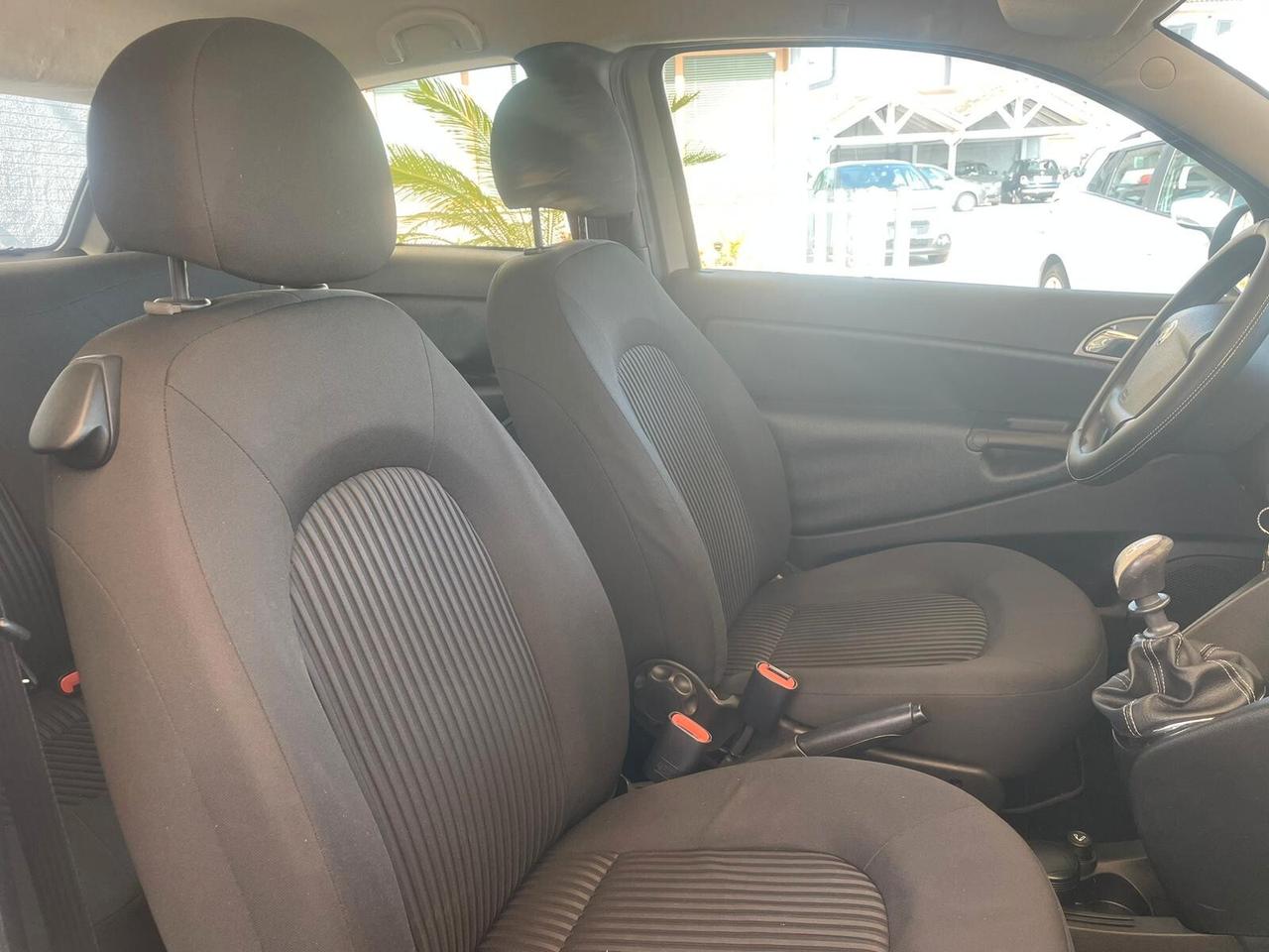 Lancia Ypsilon 1.2 Versus