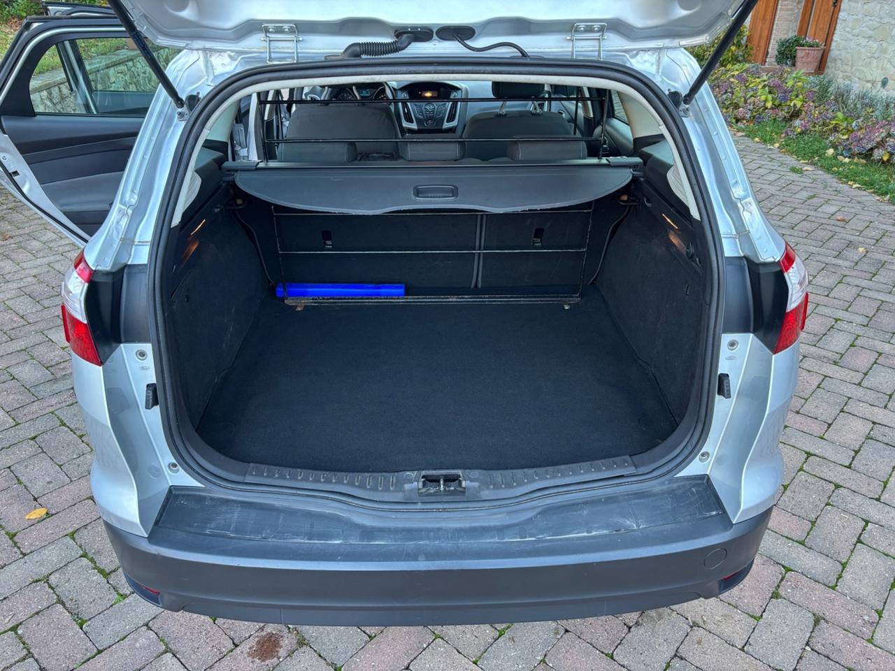 Ford Focus 1.6 TDCi 115 CV SW AUTO SOLO PER OPERATORI DEL SETTORE.