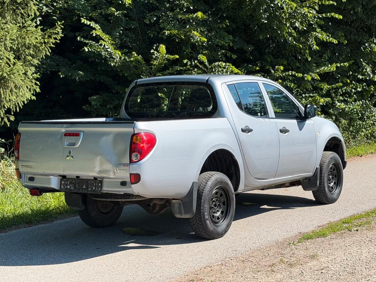 Mitsubishi L200 °Invite°Doppia Cabina°4x4 CLIMA