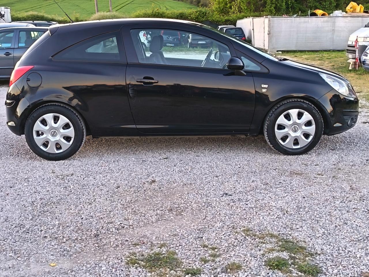 Opel Corsa 1.3 CDTI 95CV ecoFLEX 3 porte Edition km 168.000 CERTIFICATI NEOPATENTATI