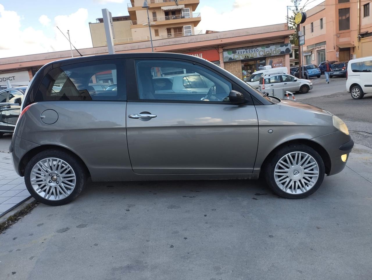 Lancia Ypsilon 1.3 Multijet 16V Argento
