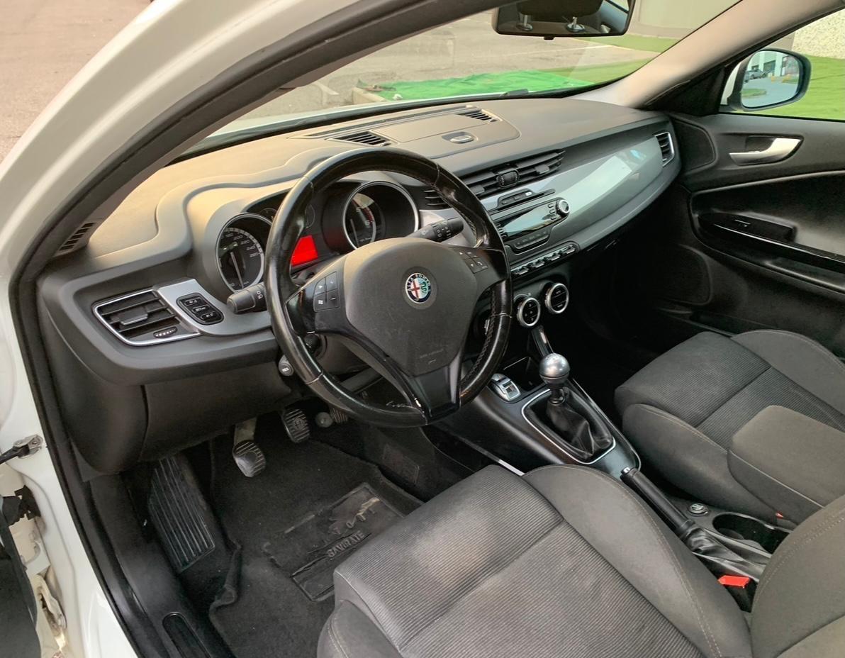Alfa Romeo Giulietta 1.6 JTDm-2 105 CV Distinctive NEOPATENTATI