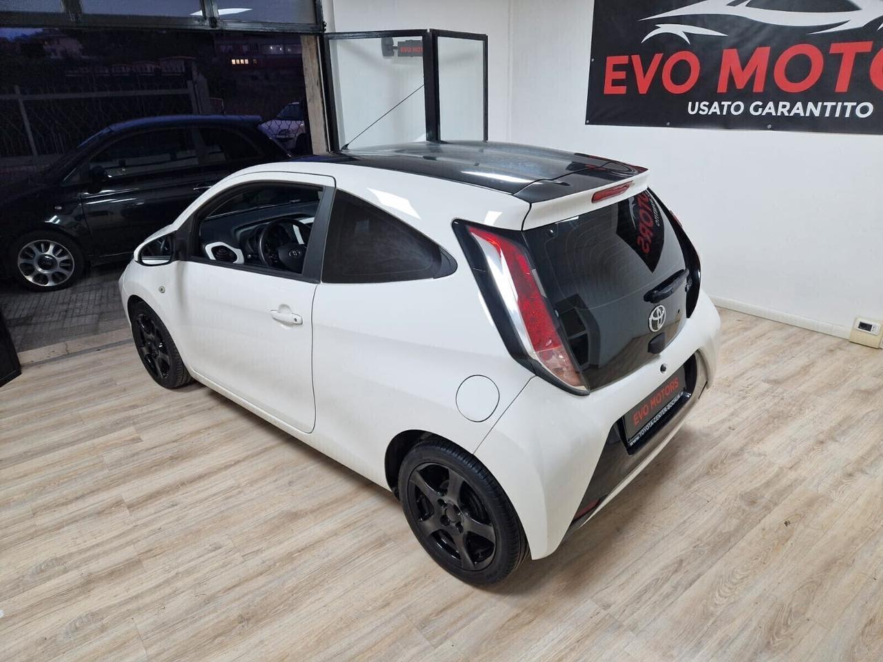 Toyota Aygo 1.0 VVT-i 69 CV 3 porte x-cool