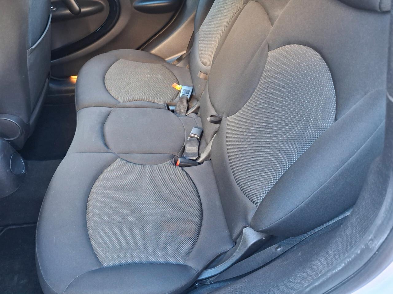 Mini Cooper D Countryman 1.6 adatto neopatentati