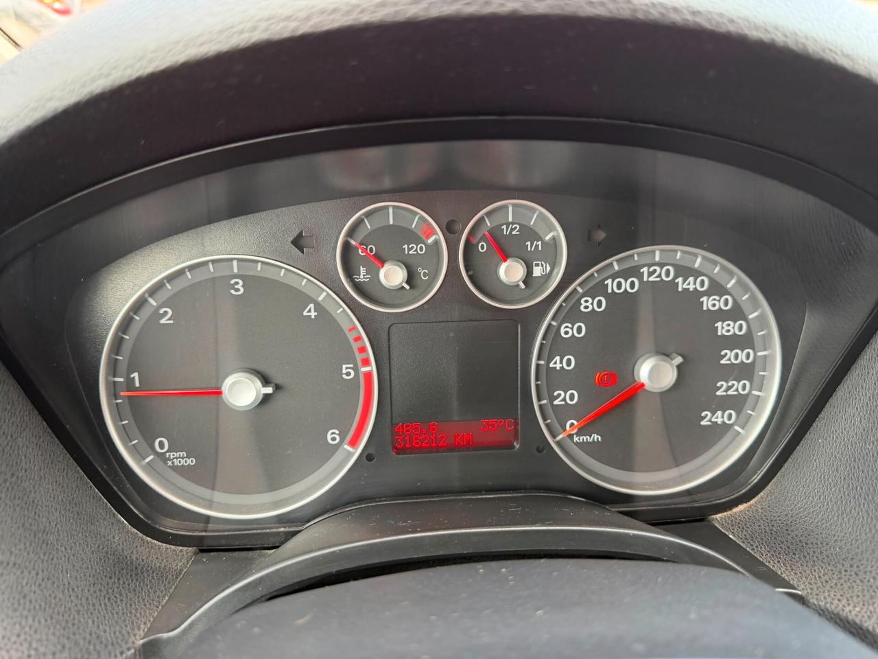 Ford C-Max 1.8 TDCi (115CV) Titanium
