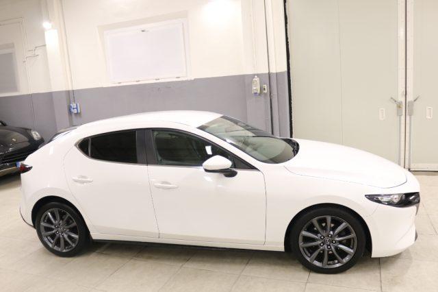 MAZDA 3 2.0L Skyactiv-G M-Hybrid Exclusive