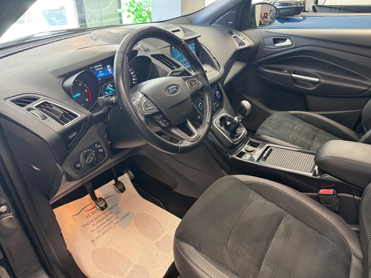 Ford Kuga 1.5 TDCI 120 CV ST-Line Tetto Apribile