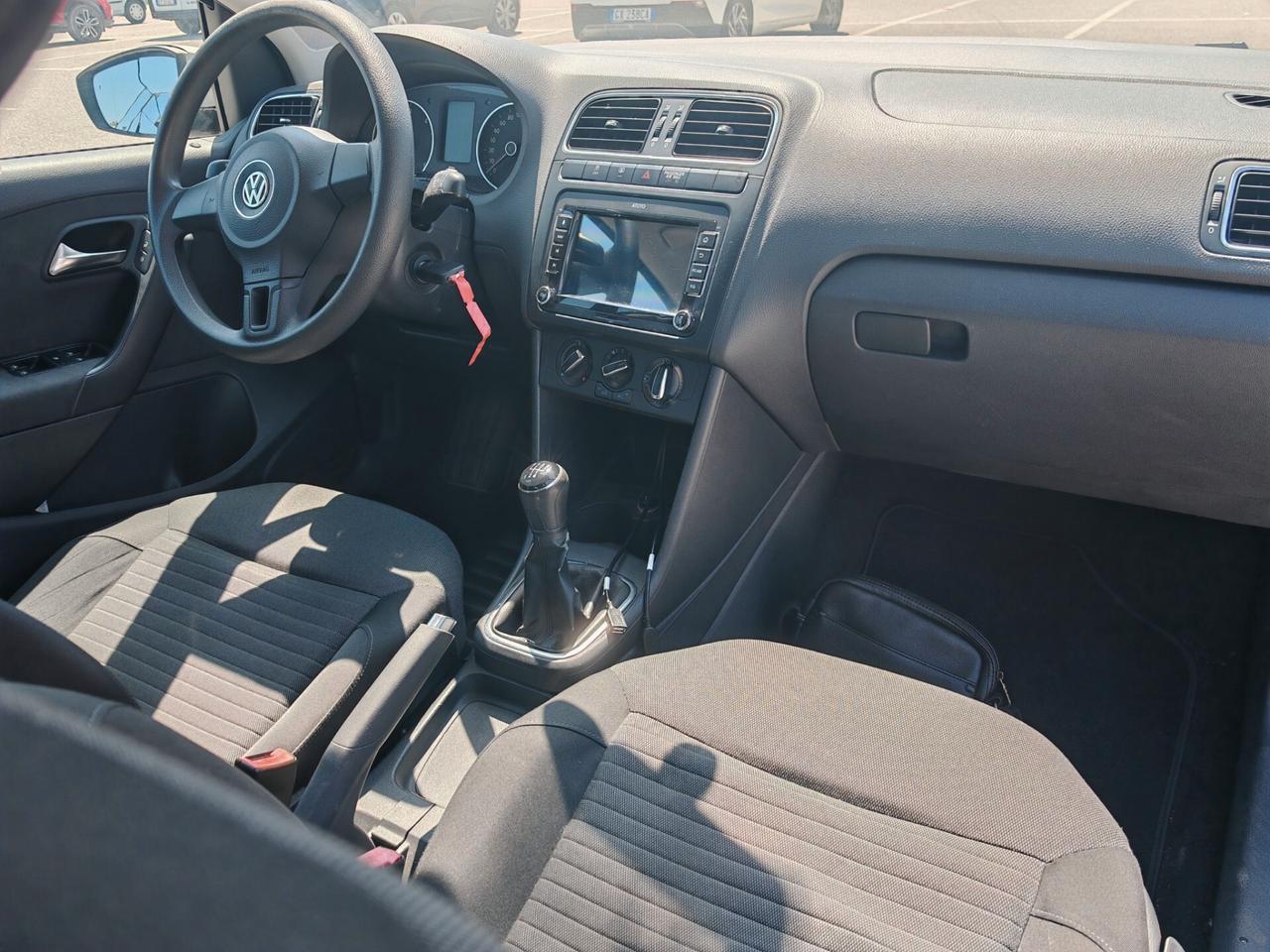 Volkswagen Polo 1.6 tdi 2013 90cv OK Neopatent In Preparazione.