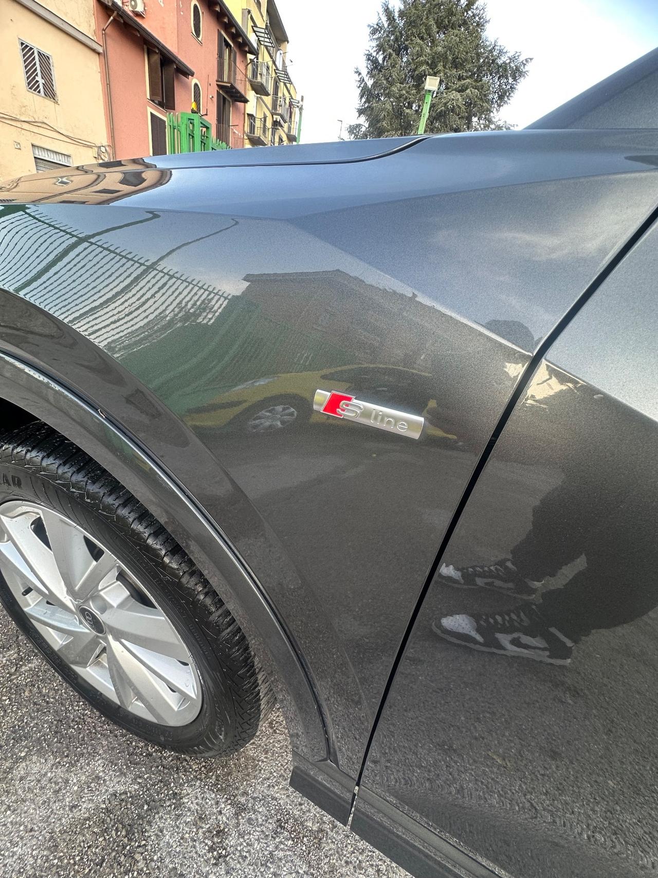 Audi Q2 35 TDI quattro S tronic line Edition