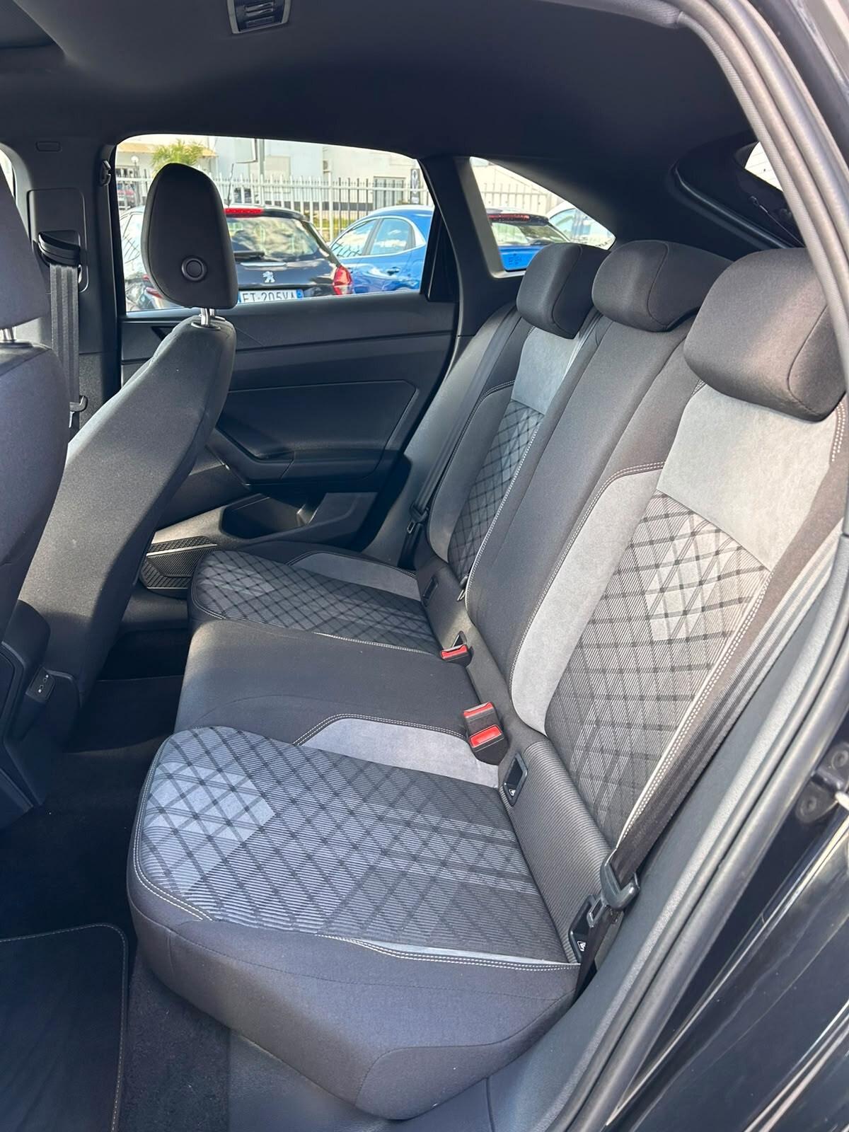 Volkswagen Taigo 1.0 TSI 115 CV R-Line