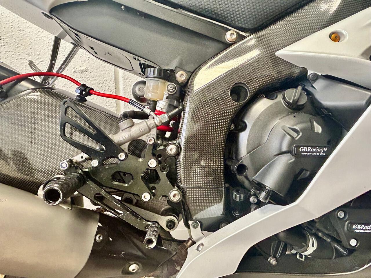 YAMAH YZF - R6 " MOTO TAGLIANDATA E PRONTA ALL'USO "