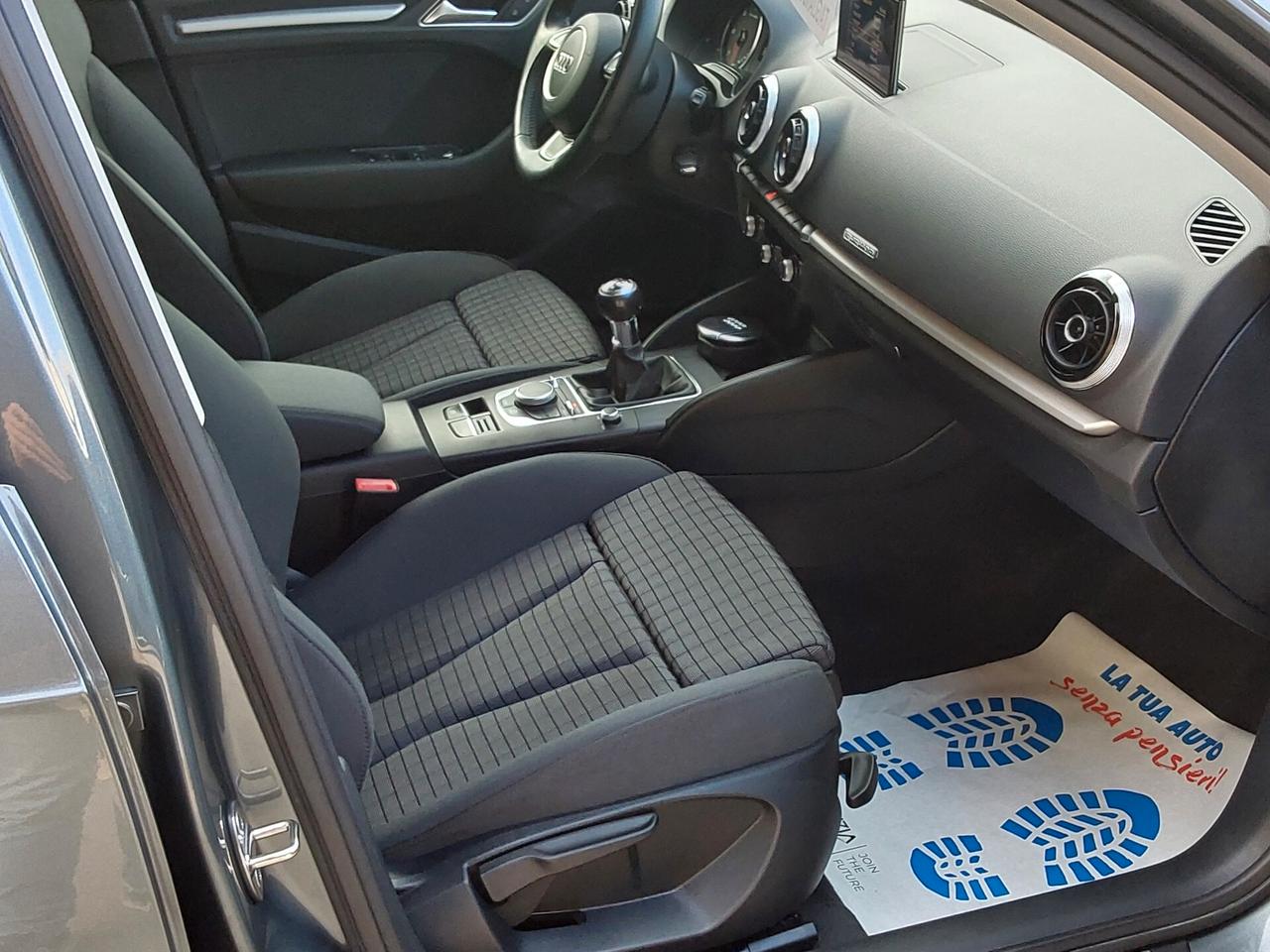 Audi A3 2.0 TDI 150 CV quattro S-LINE