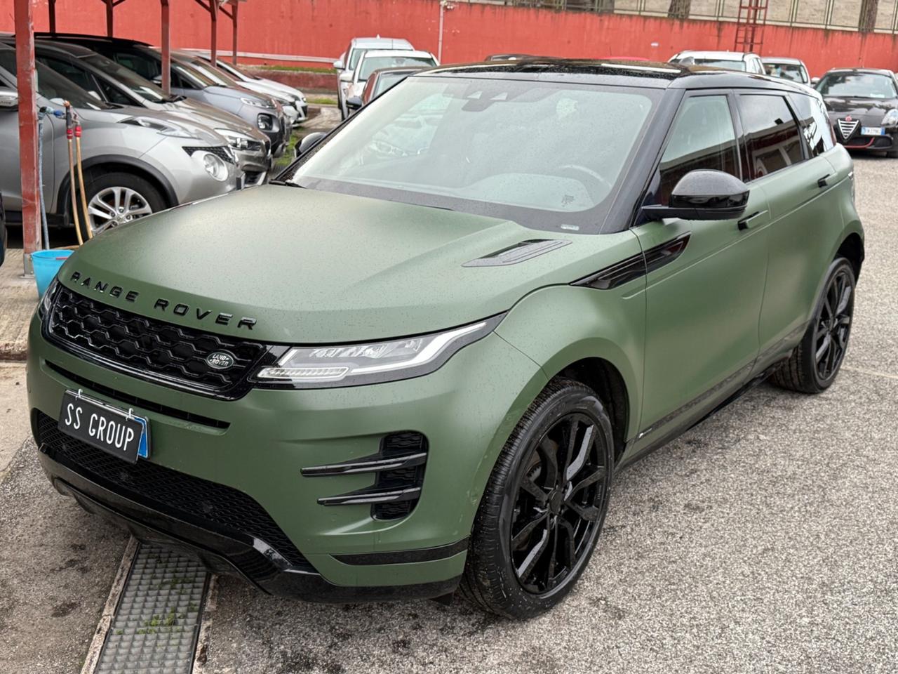 Evoque 2.0D I4-L.Flw 150CV AWD- R-Dynamic HSE-unipro