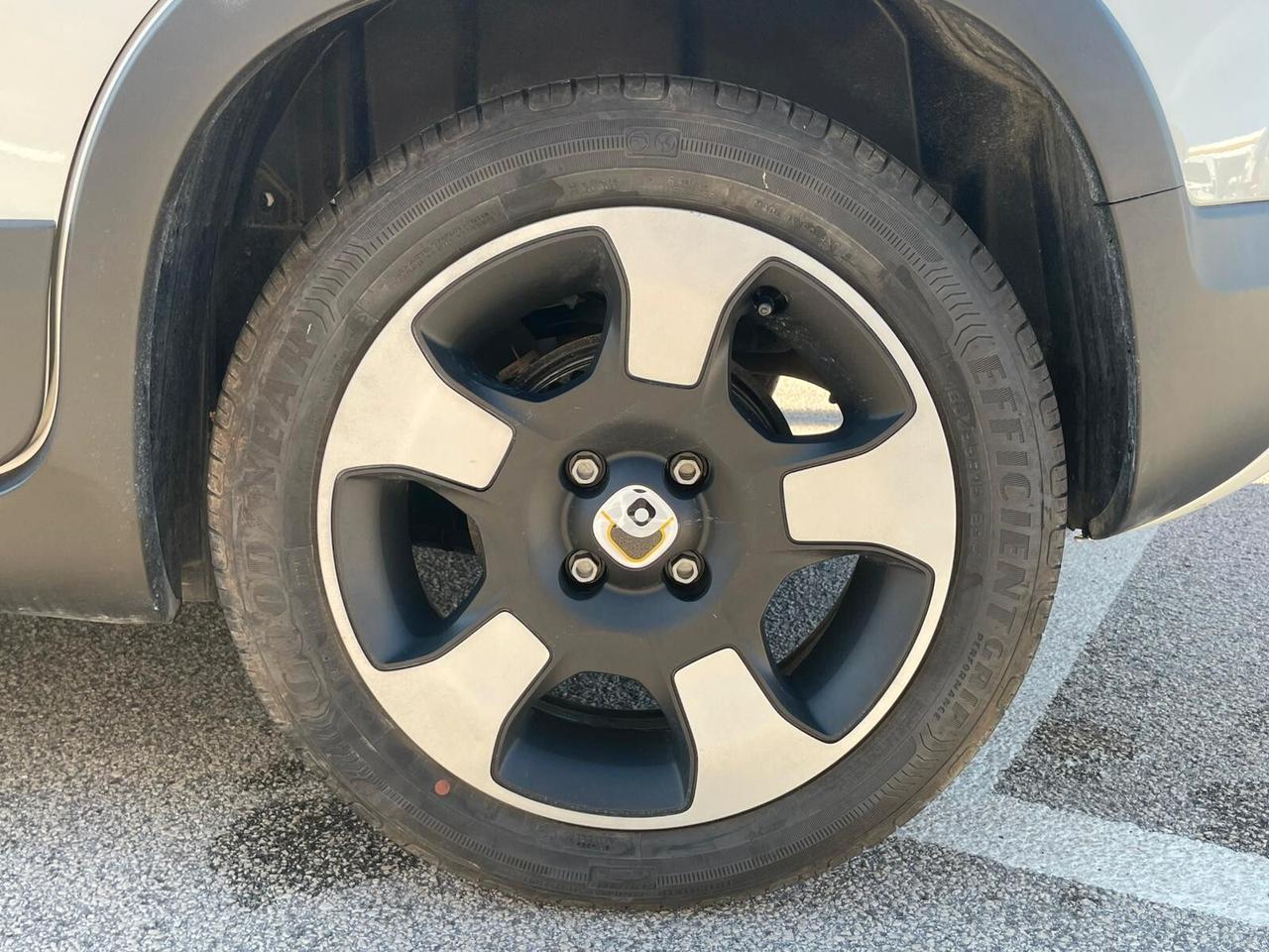 Fiat Pandina CROSS 1.0 FireFly S&S Hybrid 70CV