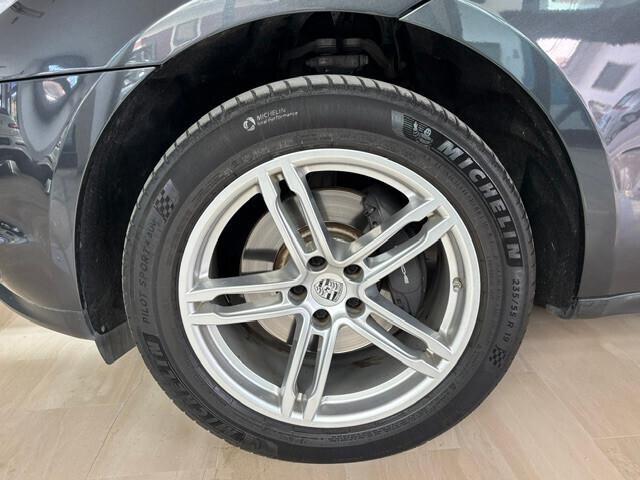 Porsche Macan 2.0 Benzina pdk 245cv 2021