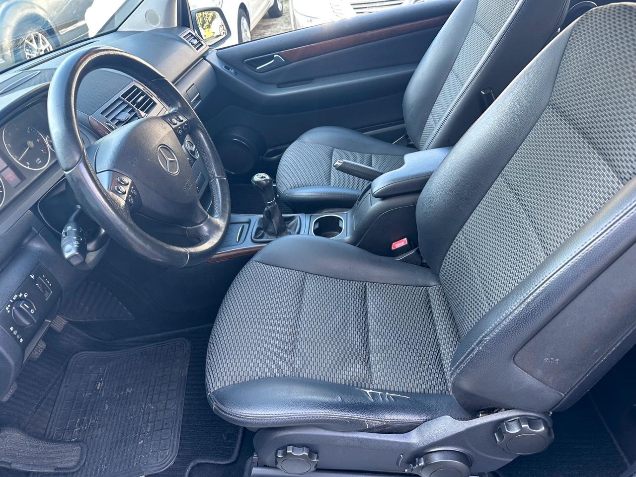Mercedes-benz A 180 BlueEFFICIENCY Avantgarde