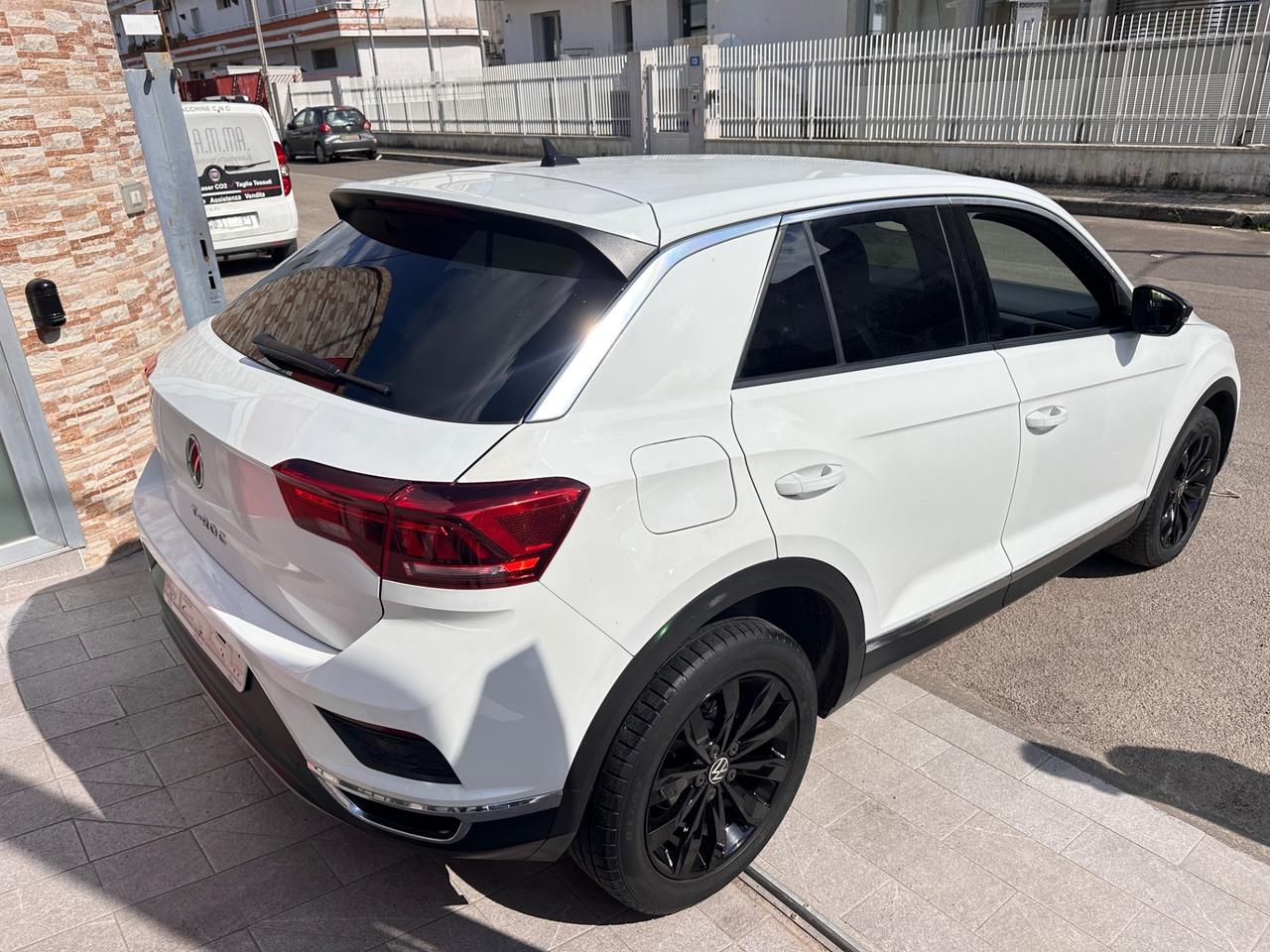 Volkswagen T-Roc 2.0 TDI SCR 150 CV DSG-2021-18”/PARK