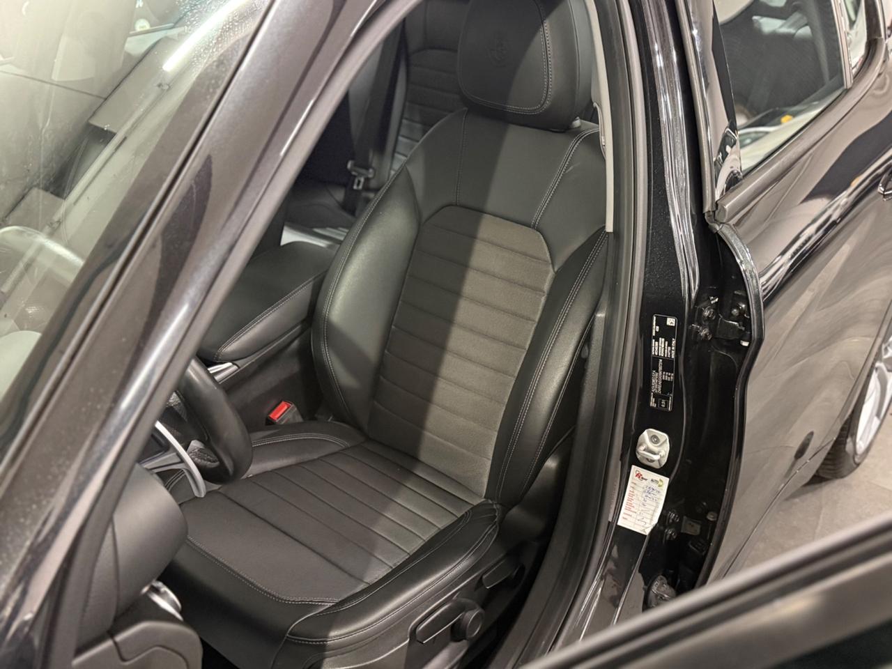 Alfa Romeo Giulia 2.2 Turbodiesel 190 CV AT8 Sprint