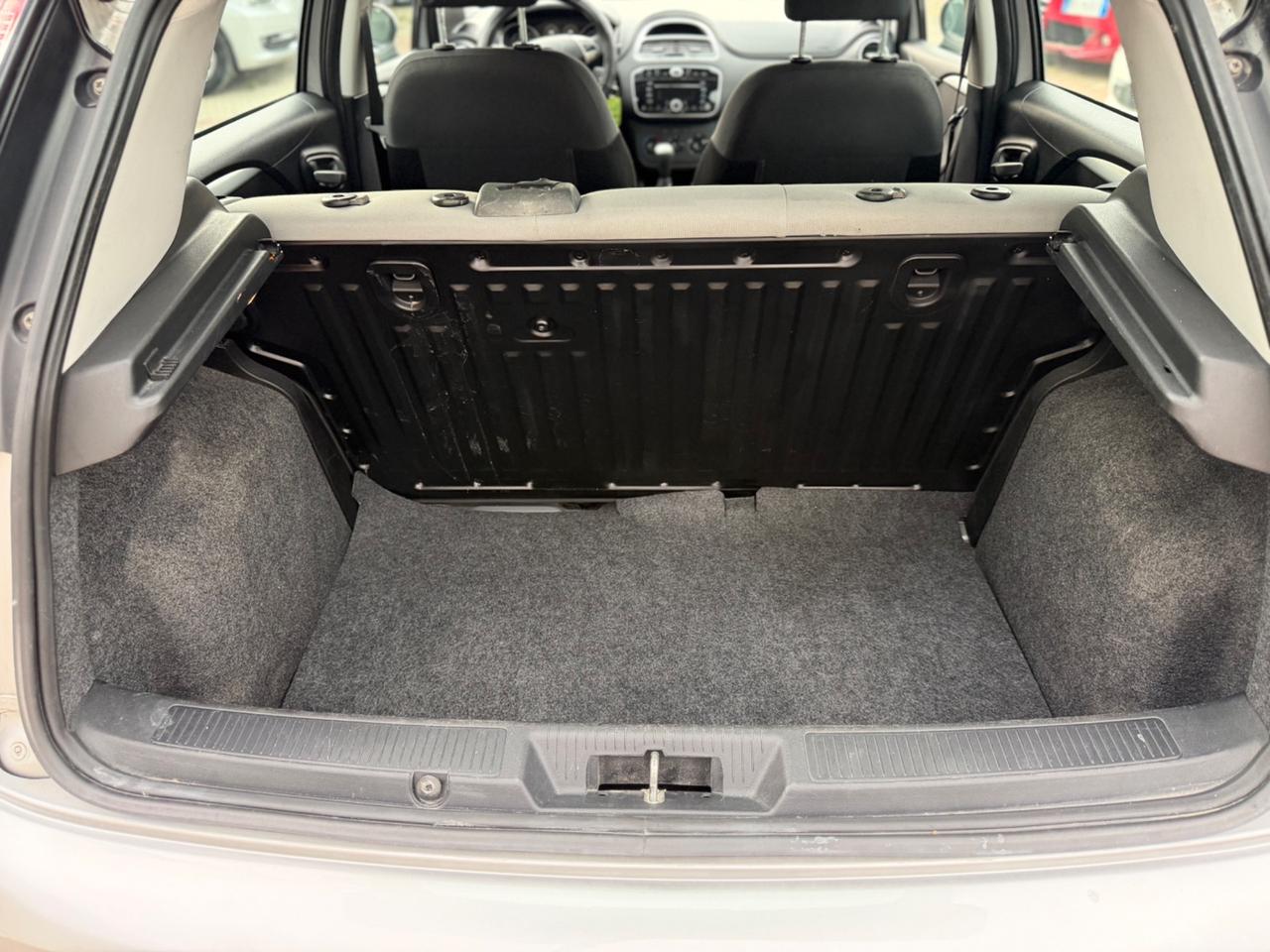 Fiat Punto 1.3 MJT 75 CV 5 porte Km Certificati