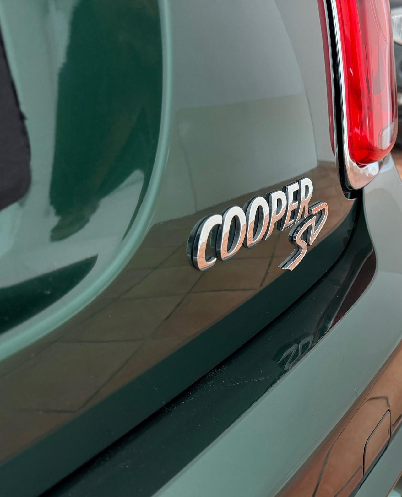 Mini 5 Porte Cooper SD Business XL 2.0 Auto