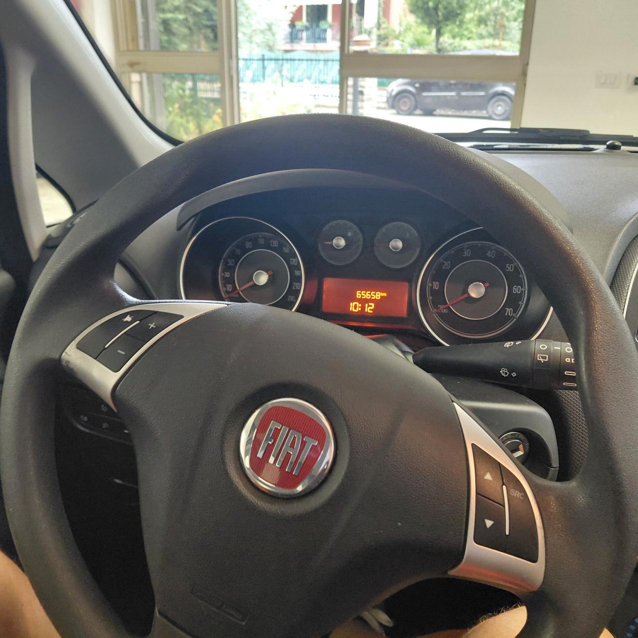 FIAT PUNTO ANNO 2014 BZ 1.2 ADATTA NEOPATENTATI KM 65 MILA