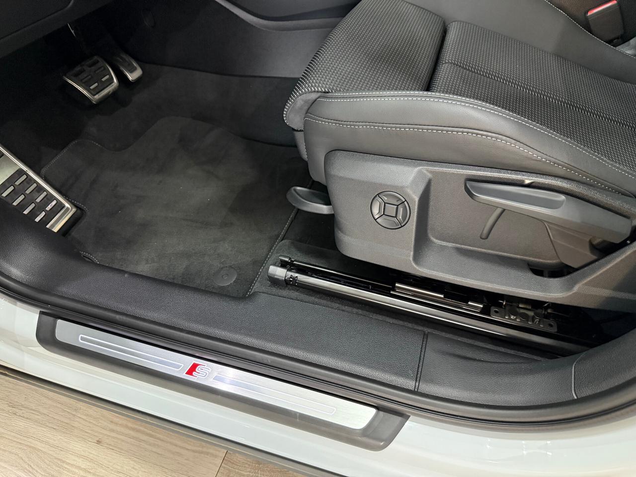 Audi Q3 35 TDI quattro S tronic line edition Tetto Apribile NUOVA DA IMMATRICOLARE