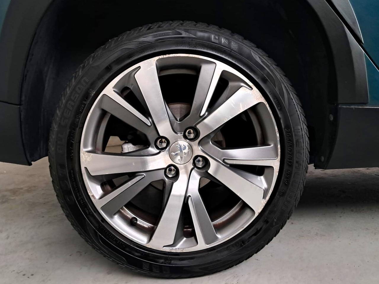 Peugeot 2008 BlueHDi 120 S&S Crossway