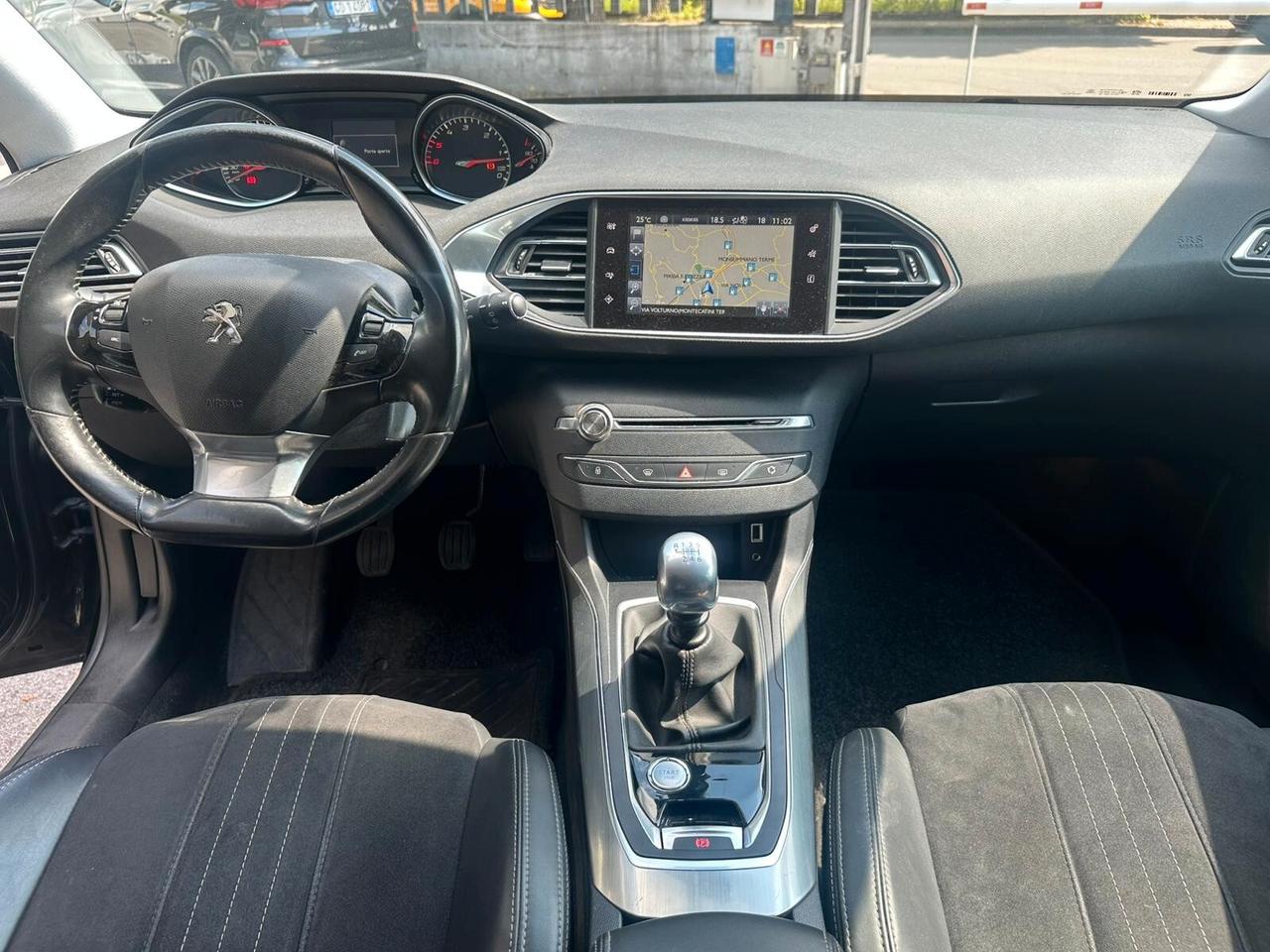 Peugeot 308 BlueHDi 120 S&S Allure