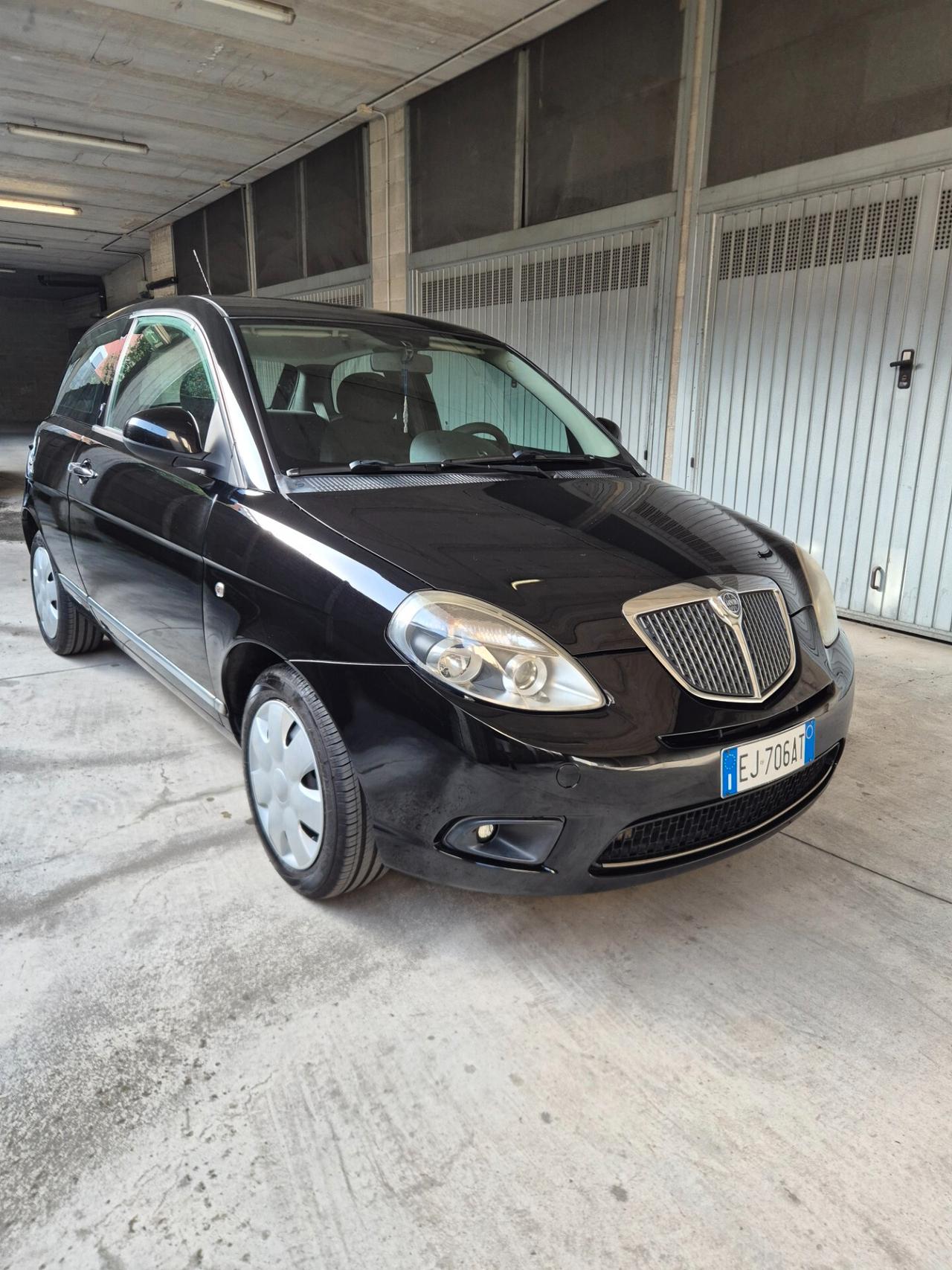 LANCIA YPSILO PLATINUM EURO 5 BENZINA