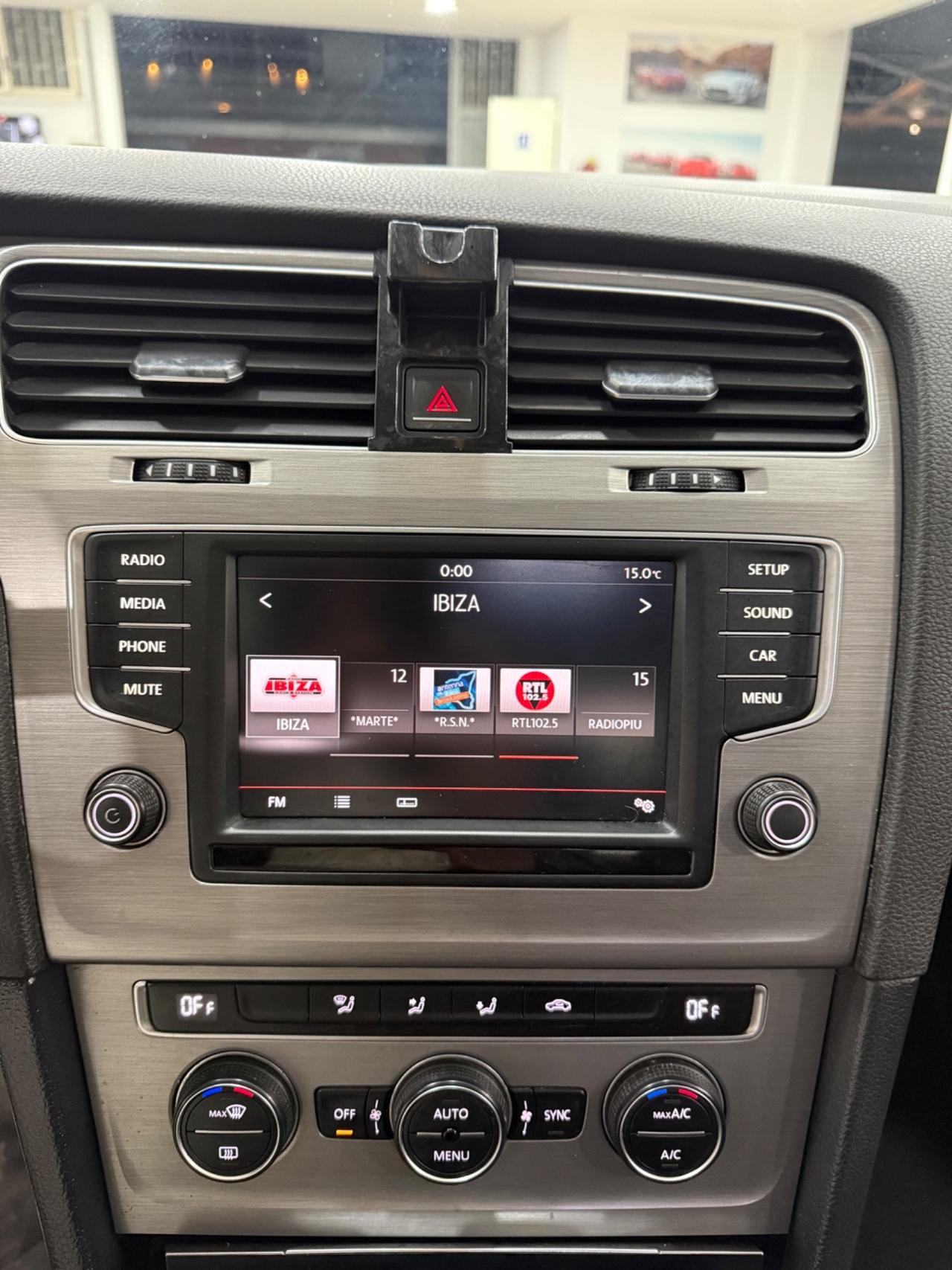 Volkswagen Golf 7 1.6 TDI 2016 full optional