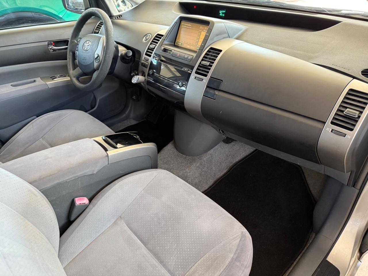 Toyota Prius 1.5i 16V