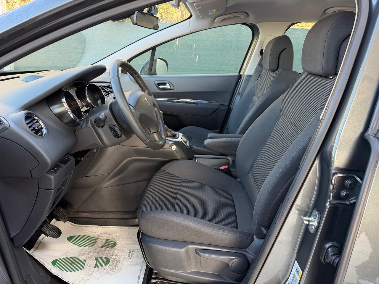 Peugeot 5008 1.6 HDi 115CV 7 POSTI