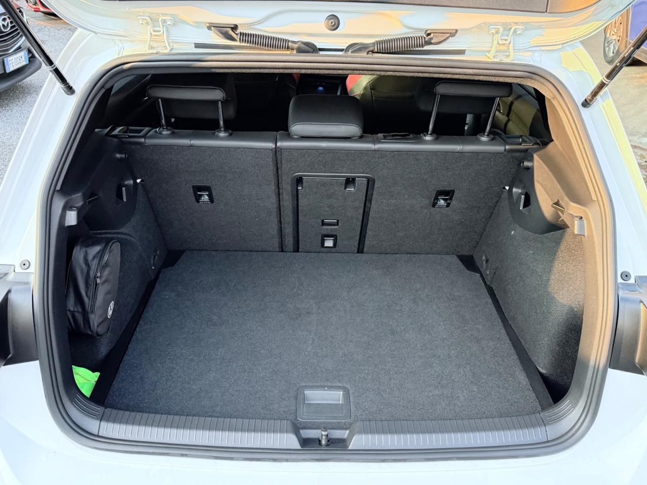 Golf GTI 2.0 300 cv-club sport -unipro-rate