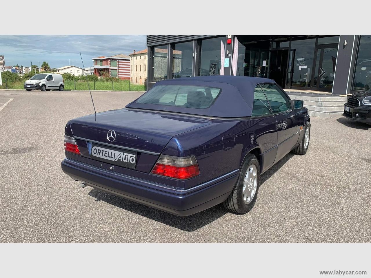 MERCEDES-BENZ E 200 Cabrio DA COLLEZIONE