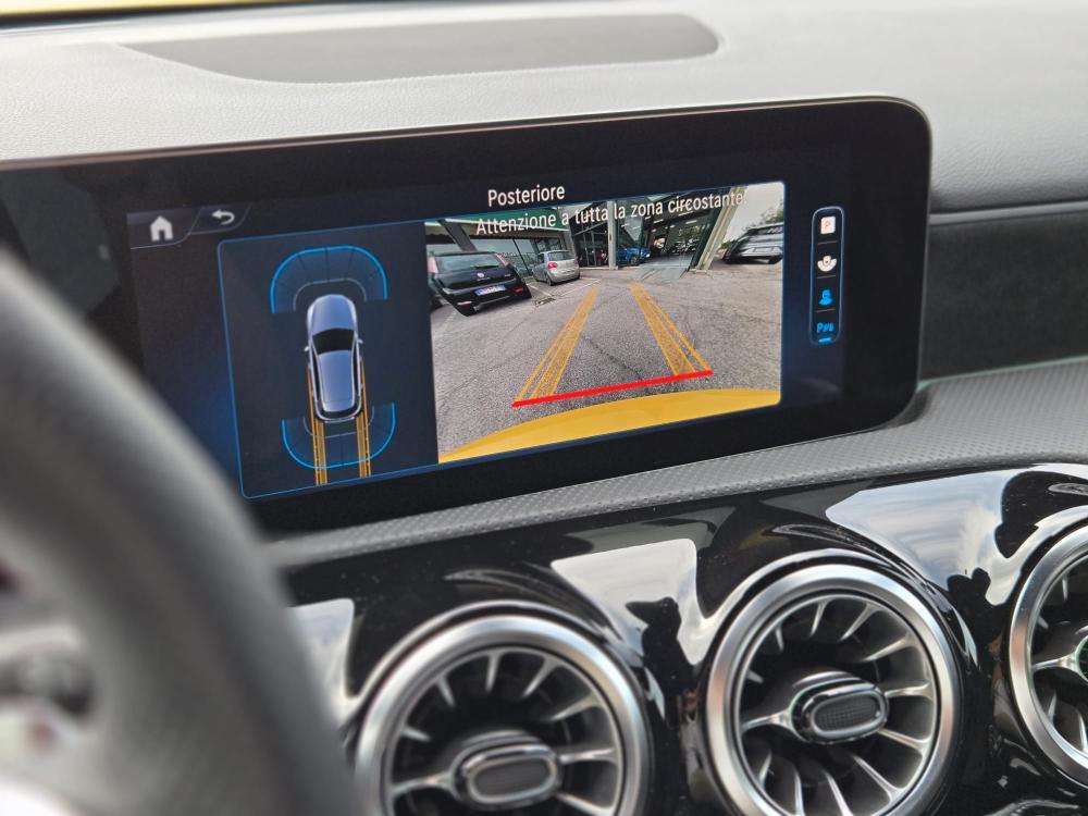 Mercedes-Benz A 180 d AMG Line Premium auto