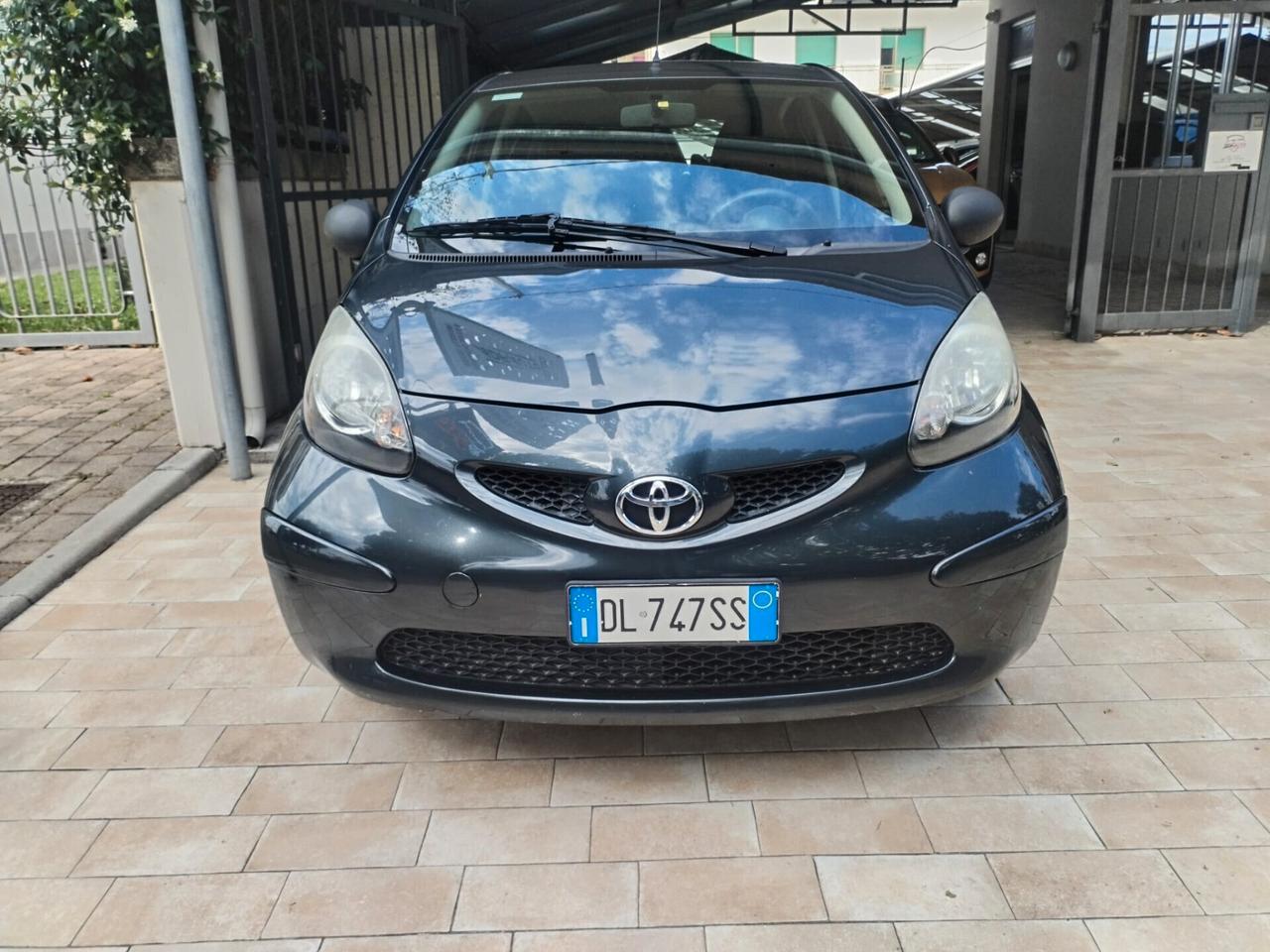 Toyota Aygo 1.0 12V VVT-i 5 porte Now