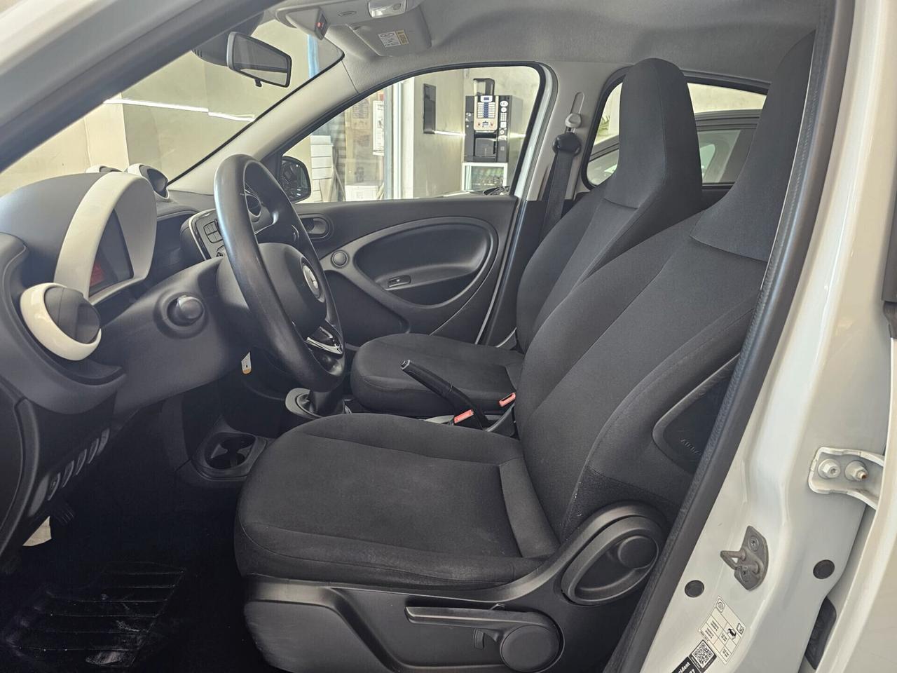 NUOVA SMART FORFOUR PASSION EDITION 1.0 TURBO BENZ 71CV BLACK LINE