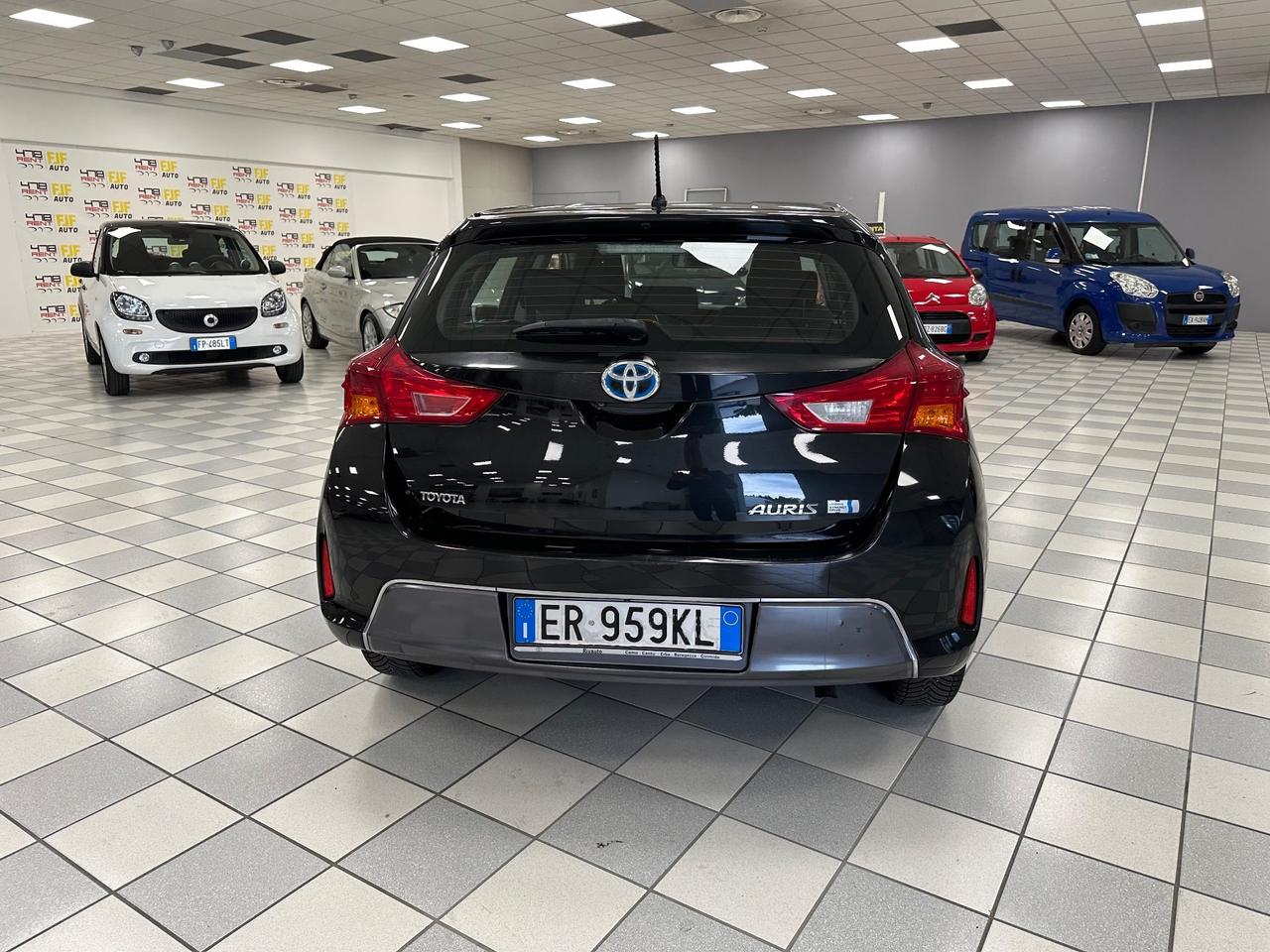 Toyota Auris 1.8 Hybrid Lounge