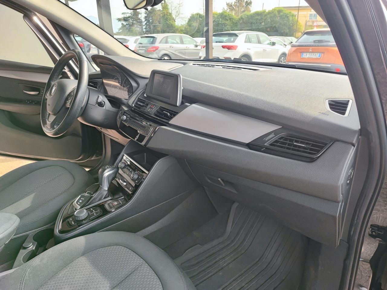 Bmw 2er Active Tourer 218d Luxury