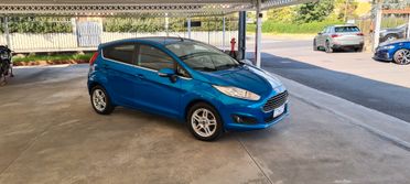 Ford Fiesta 1.4 BenzGPL Titanium