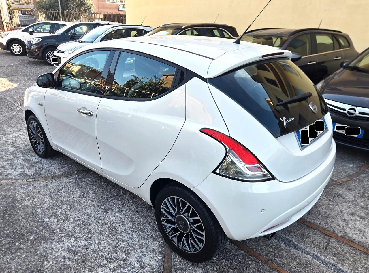 Lancia Ypsilon 1.2 KM 63000 CLIMA AUT. SENSORI CERCHI IN LEGA