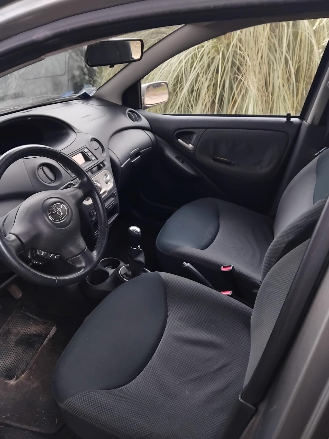 TOYOTA YARIS 1.0i 16V cat 5 porte