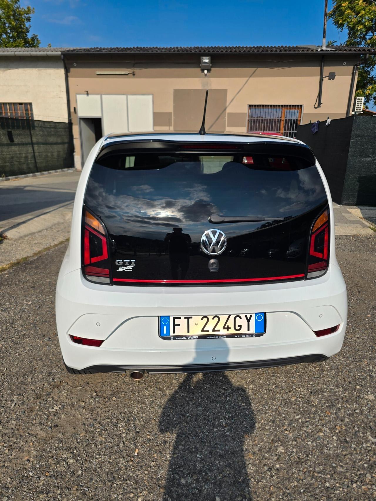 Volkswagen up! 1.0 GTI 116cv