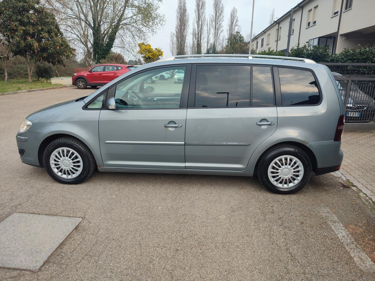 VOLKSWAGEN TOURAN 2009 2.0DIESEL 7POSTI FULL OPT.