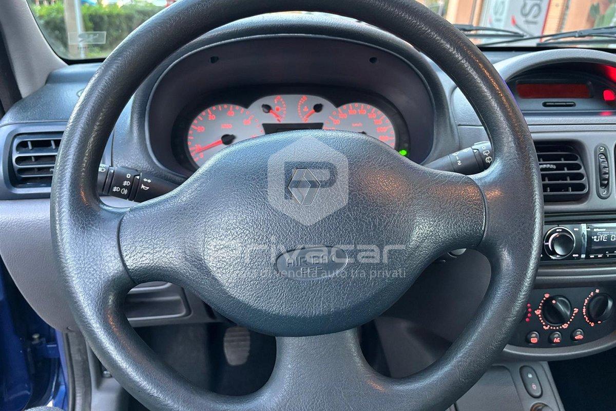 RENAULT Clio 1.2 16V cat 3 porte Dynamique